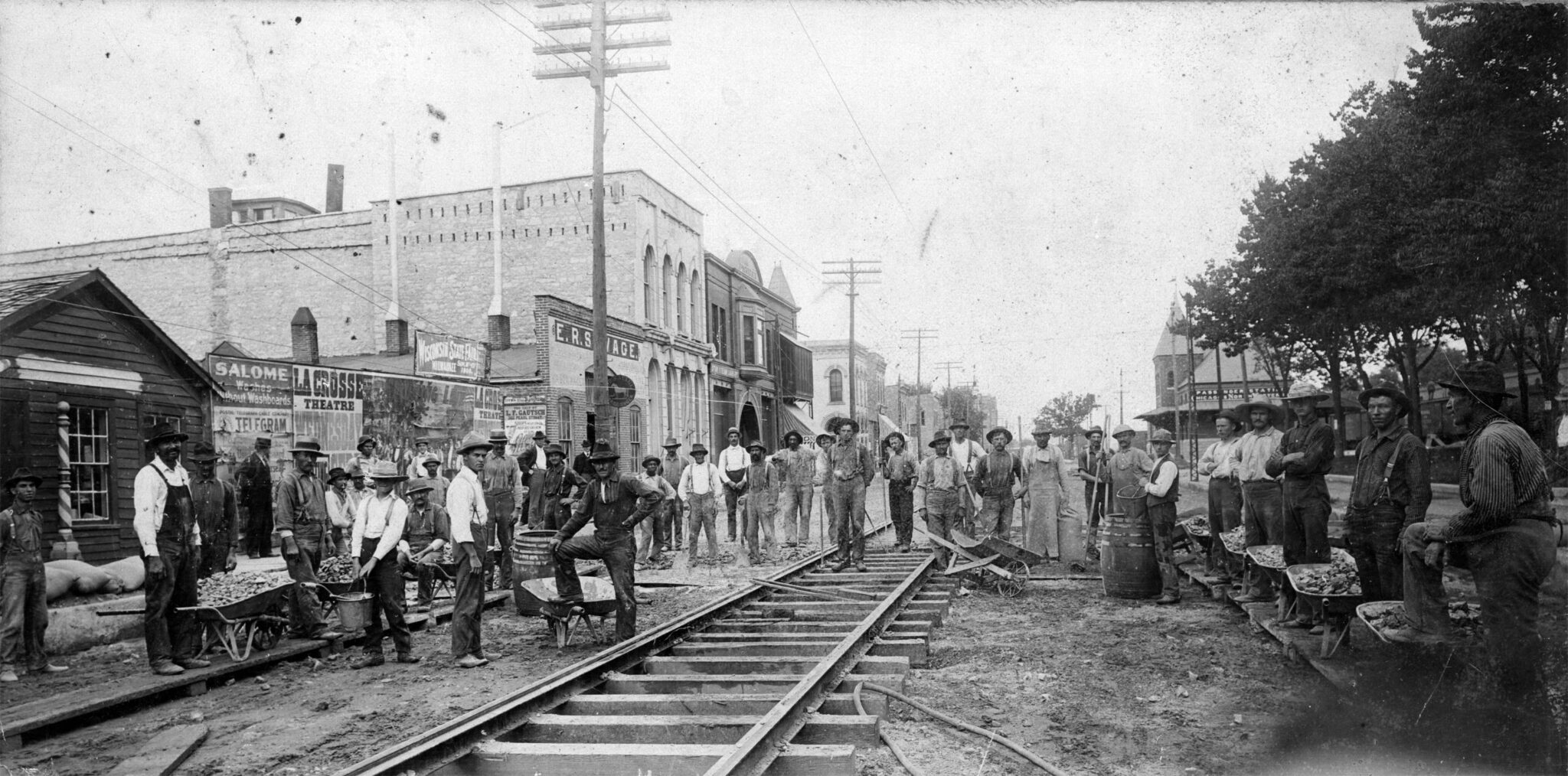 HISTORIC LA CROSSE GHOST STORIES WITH MIKE SCOTT Z93
