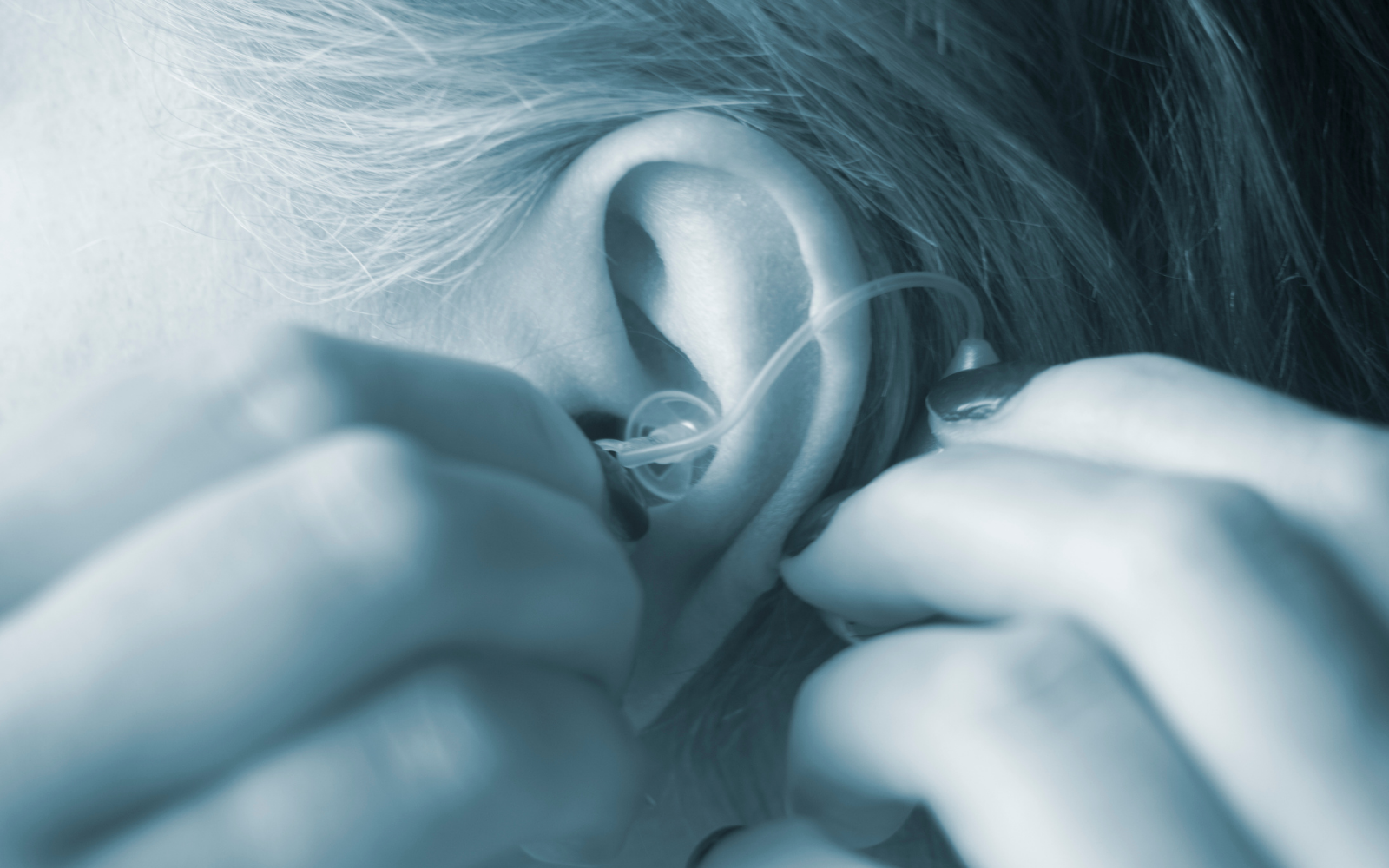 ASOS SHOWCASES DEAF MODEL, WITH COCHLEAR IMPLANT, IN AD Z93