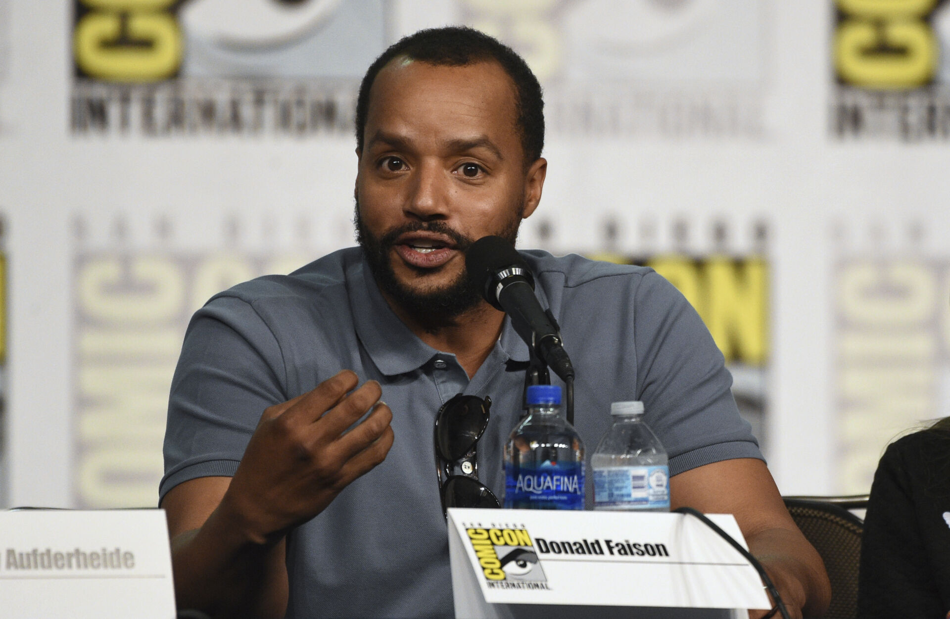 Donald Faison and Daughter Officially Win Halloween. Z93